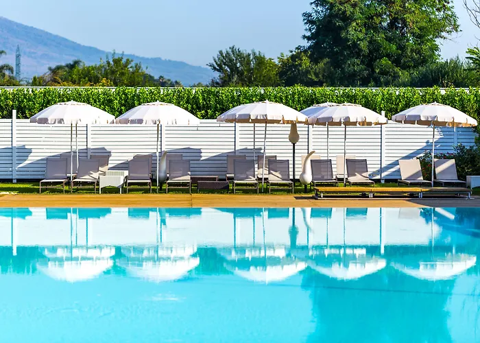 & Winery Bosco De Medici 4* بومبيي