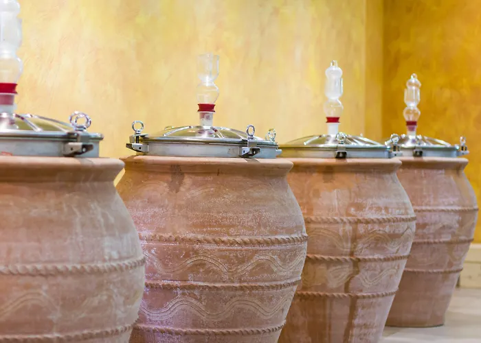 & Winery Bosco De Medici فندق بومبيي